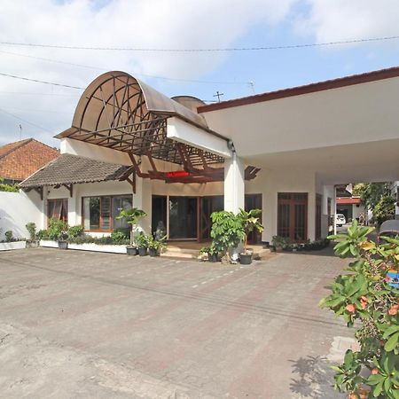 Reddoorz Plus @ Taman Siswa 3 Yogyakarta Exteriör bild