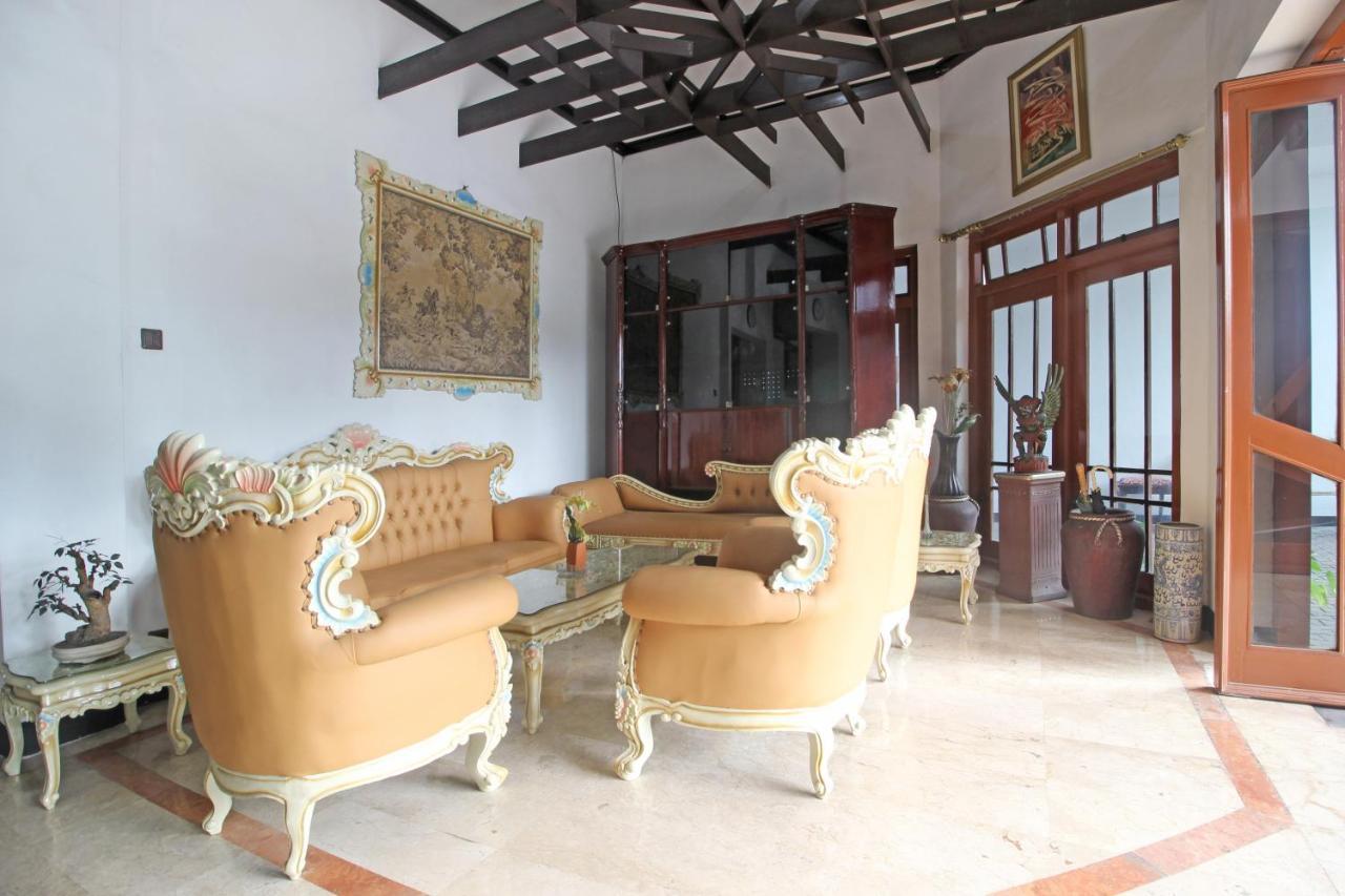 Reddoorz Plus @ Taman Siswa 3 Yogyakarta Exteriör bild