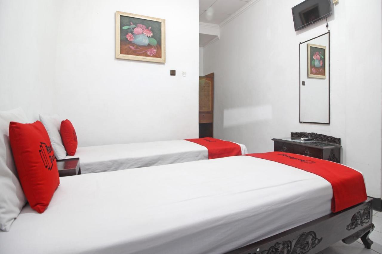 Reddoorz Plus @ Taman Siswa 3 Yogyakarta Exteriör bild